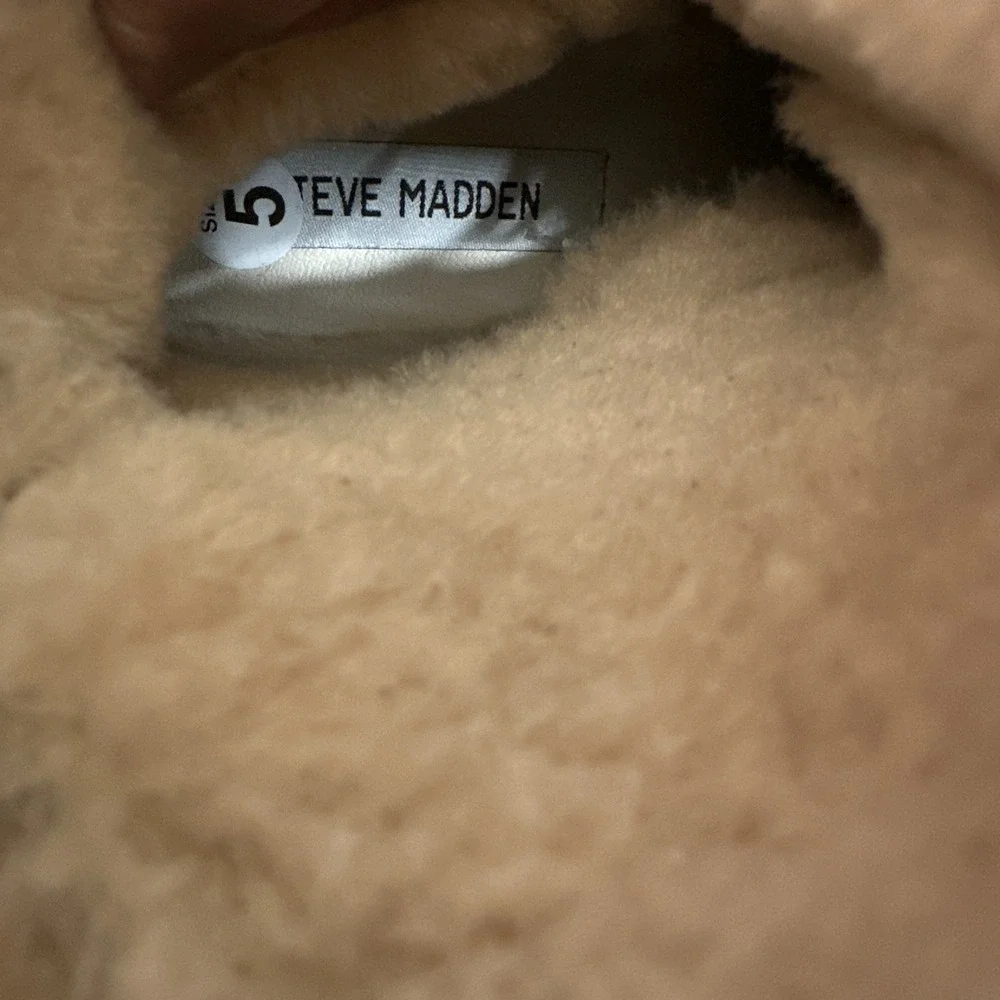 NEW $110 Steve Madden BETTY Doll Kills  Blk Combat Lace Up Faux Fur Lining Sz 5 - Picture 10 of 11
